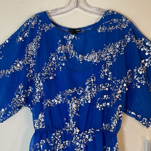 NWT. AQUA Medium Glitter Sequined Kimono Chiffon Dress from Bloomingdale’s! - Picture 5 of 13